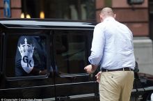 Тайсон Кличкога қарши реванш жангидан олдин қимматбаҳо машина харид қилди (фото)