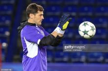 Икер Касильяс ота-бола Шмейхелларга қарши ўйнади