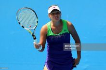 Olamsport.com: Сабина Шарипова вице-чемпион, Истомин жароҳат олди ва бошқа хабарлар