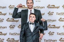 Olamsport: Кличко ҳам Дўсматов билан бирга тақдирланди, Сабина ярим финалда ва бошқа хабарлар