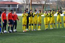 "Navbahor": Yoshlarimiz "Neftchi" bilan durang o'ynashdi