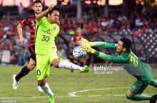 ОЧЛ. Равшан Эрматов бошқарган учрашувда японлар йирик ғалабага эришди