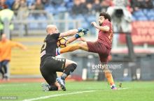 Рейнанинг супер сейви туфайли "Наполи" ғалабага эришди. "Рома" - "Наполи" 1:2 (видео)