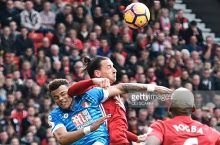 "Manchester Yunayted" o'z maydonida bir kishi kam bo'lgan "Bornmut" bilan durang o'ynadi. MYU - "Bornmut" 1:1 (video)