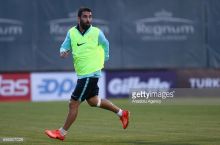 Arda Turan uch hafta maydonga tusha olmaydi