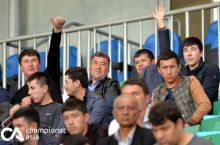 Самвел Бабаян мухлислар клубининг фаолллари билан учрашди