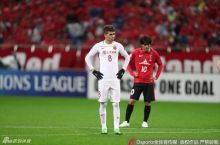 Оскар иккита пенальтини ура олмади. "Урава Ред Даймондс" - "Шанхай SIPG" 1:0 (видео)
