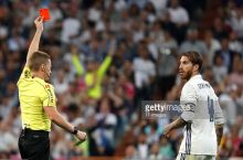 Ramos "Barselona"ga qarshi bahs oldidan hakamga sovg'a bergan ekan (foto)