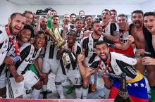 "Yuventus" Italiya Kubogi sohibi. Taqdirlash marosimi (foto+video)