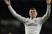 Kroos shaxsiy buyumlarini aukcionga qo'ydi