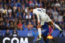 Morata faqat bosh bilan gol urayapti FOTO