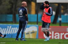 Argentina terma jamoasi ustozi Sampaoli Messi va Maskerano bilan uchrashdi. Nega?