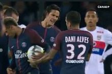 Dani Alves: “PSJ”ning jarimadan urilgan so'nggi goli menga tegishli. SHunday ekan shovqin solmang”