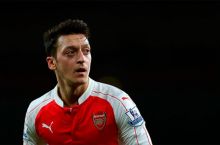 Mesut Ozil Manchesterga ko'chib o'tish niyatida