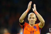 Aren Robben: "Gollandiya tez orada yana katta arenaga qaytadi"