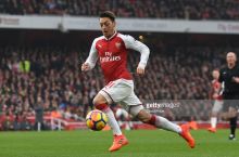 "Barselona" Ozil transferiga Andre Gomeshni qo'shmoqchi