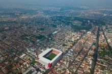 Bunday stadionni ko'rmagansiz: Meksikadagi "Estadio Nemesio Dies" arenasi (+FOTO)