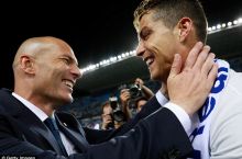 Zidan: Hamma Ronalduni yaxshi ko'radi
