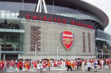 "Arsenal" "Emirates" bilan rekord darajadagi shartnoma imzoladi