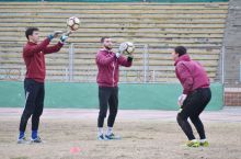 "Neftchi"ning yangi sport liboslarda o'tkazgan mashg'uloti FOTO