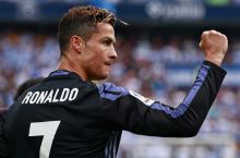 Ronaldu CHempionlar Ligasi keyingi bosqichida "Barselona" bilan o'ynamoqchi