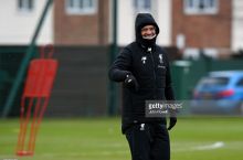 Klopp: "Liverpul" futbolchilarni klubda qolishga pul bilan emas, futbol bilan ko'ndiradi"