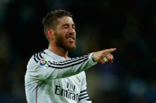 Ramos "Real" mashg'ulotiga 1957 yilda chiqarilgan mitti avtoda keldi (FOTO+Video)