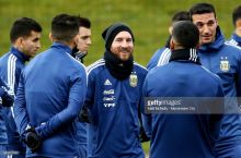 Messi "Real" bazasida shug'ullanadi