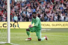 Onana: "Biz yomon o'ynayapmiz, bunga Van der Sar ham aybdor"