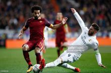 "U ham 11 futbolchidan biri" - Ramos Salohdan qo'rqmaydi