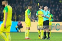 Futbolchiga zarba berib, uni chetlatgan referi yil hakami deb topildi