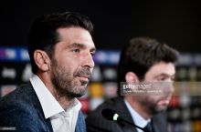 Buffon sobiq klubini A Seriyaga qaytgani bilan qutladi