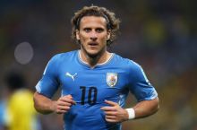 Diego Forlan Urugvay terma jamoasi mashg'ulotiga tashrif buyurdi (+FOTO)