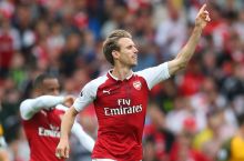 Nacho Monreal “Arsenal”dan ketadi
