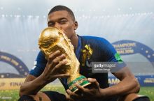 Kilian Mbappe Realga o'tishi haqidagi savolga aniq javob berdi