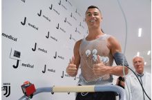 Ronaldu "Yuventus" safida tibbiy ko'rikdan o'tdi (FOTO+VIDEO)