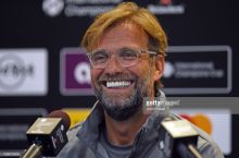 Klopp: "Hayotimdagi asosiy maqsadlarimdan biri - Mourinoni kulishga majbur qilish"