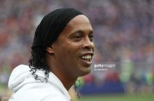 Ronaldino Neymar "Barselona"ga qaytishini istaydi