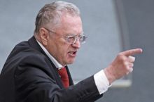 Jirinovskiy Mamaev va Kokorinni jabrlanganlarga 1 mln evrodan berish bilan jazolashga chaqirdi