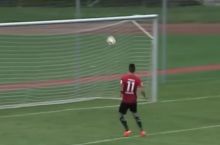 Butun jamoa bir futbolchini so'kdi (VIDEO)