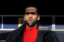 Dani Alves: "Menga ovoz berganingizdan minnatdorman, "Oltin to'p" uchun rahmat" FOTO