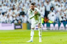 Ramos Modrichning "Oltin to'p"idan bo'sa oldi FOTO