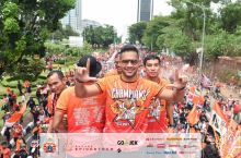 Indoneziyada chempionlik mana shunday nishonlandi FOTO