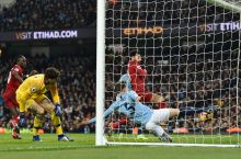 Ajoyib texnologiya! "Liverpul" o'sha vaziyatda gol urishi uchun necha santimetr etmay qoldi?
