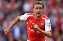 “Arsenal” Monreal bilan shartnomani uzaytirdi