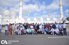 O'zbekistonlik muxlislar Abu-Dabiga sayohat qilishdi FOTO