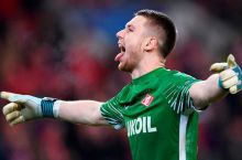 De Xea "Spartak" darvozaboniga sovg'a yubordi FOTO