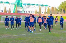 Кого заявил "Пахтакор" на Лигу Чемпионов?