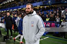 Iguain: "Sarri mendan qanday foydalanishni biladi"