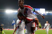 APL. “Lester” o'z uyida “tarsaki” edi